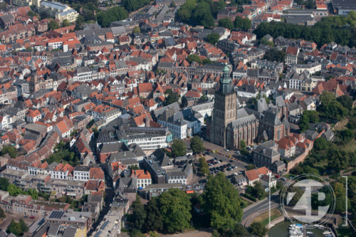 De Zutphense binnenstad gezien vanuit de lucht.